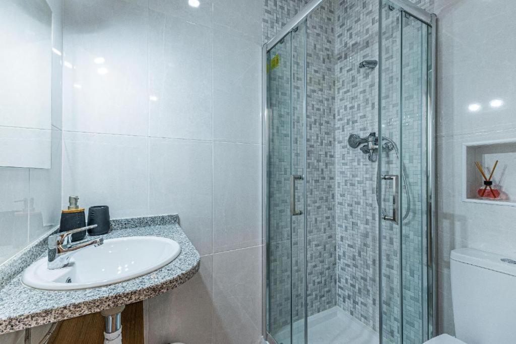 Casa Da Avo - City Center - Private Bedrooms Lagos Rum bild